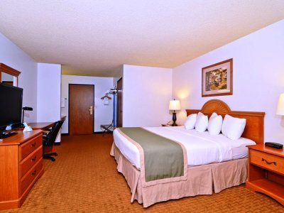 Western Maritime 3*